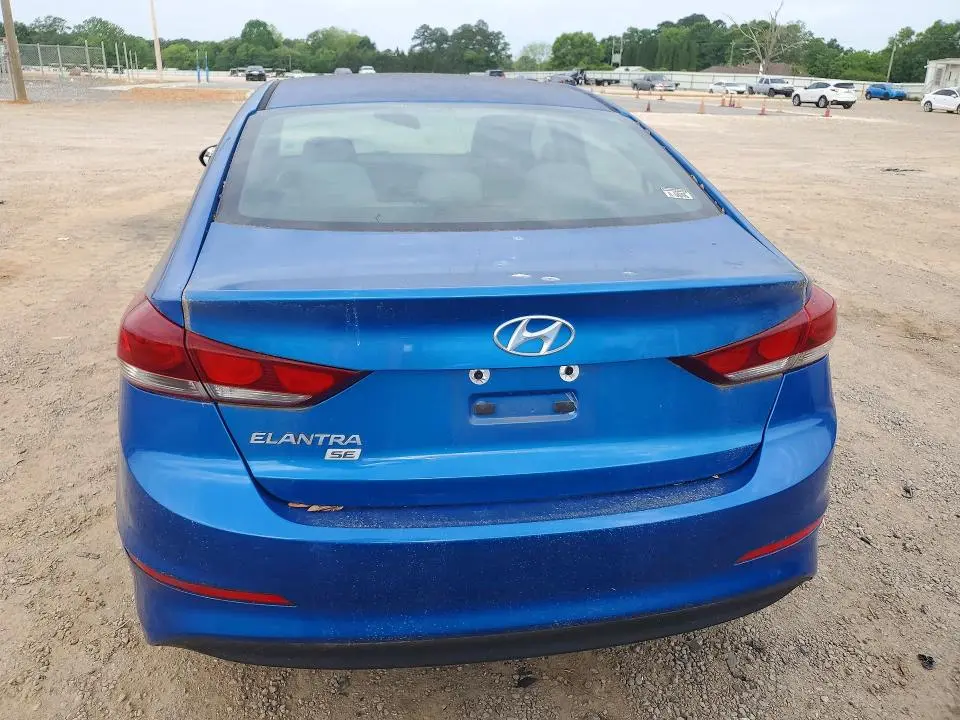 2018 HYUNDAI ELANTRA SE  