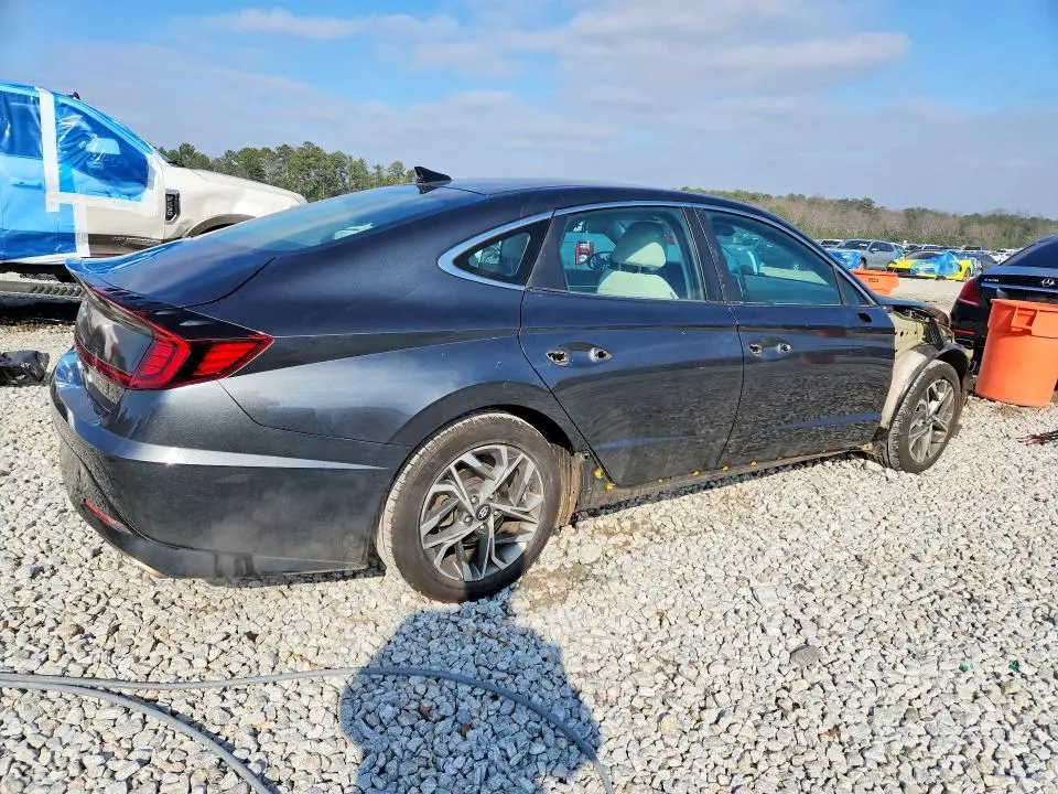 2022 HYUNDAI SONATA SEL  