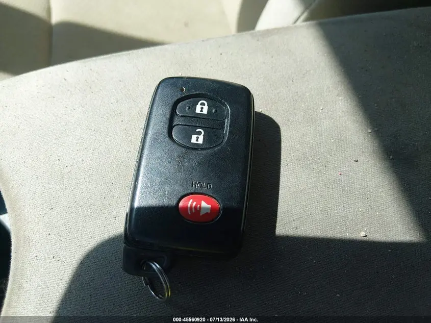 2015 TOYOTA PRIUS THREE