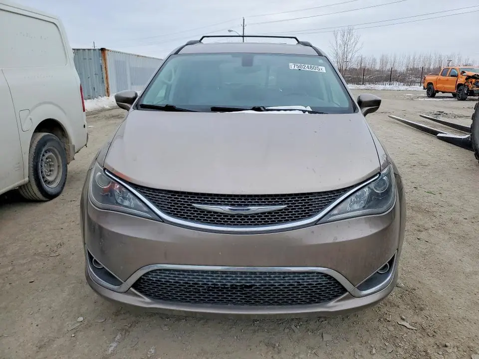 2017 CHRYSLER PACIFICA TOURING L  