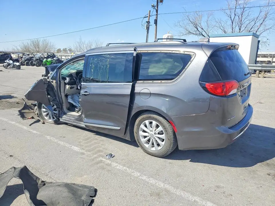 2017 CHRYSLER PACIFICA TOURING L  
