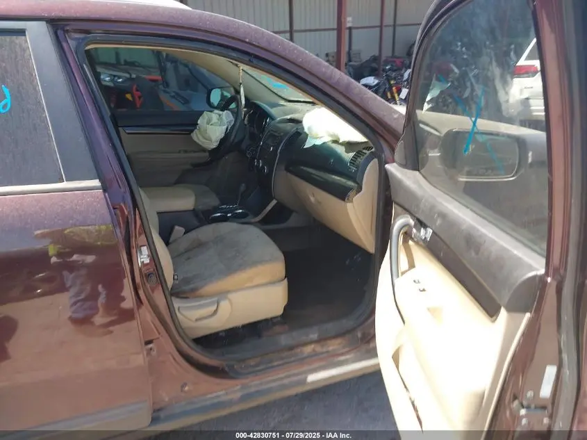 2012 KIA SORENTO LX V6