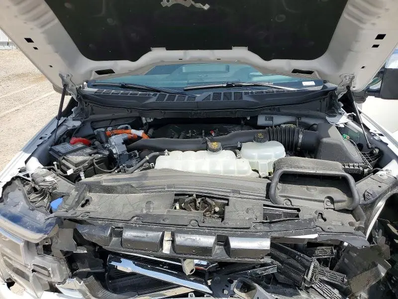 2025 FORD F150 LARIAT  