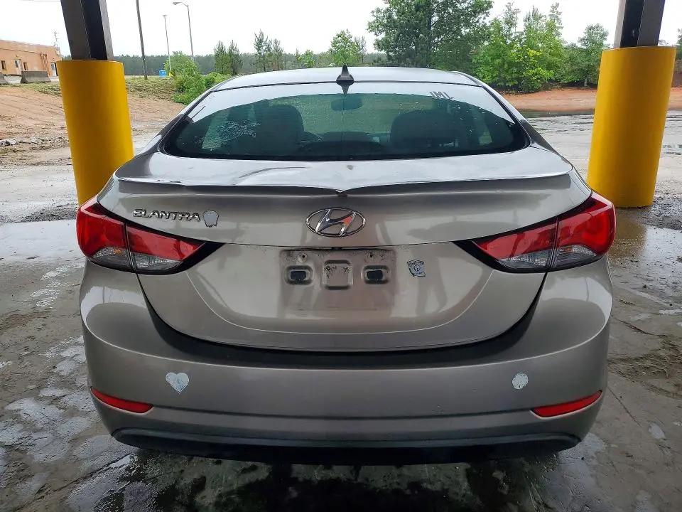 2014 HYUNDAI ELANTRA SE  