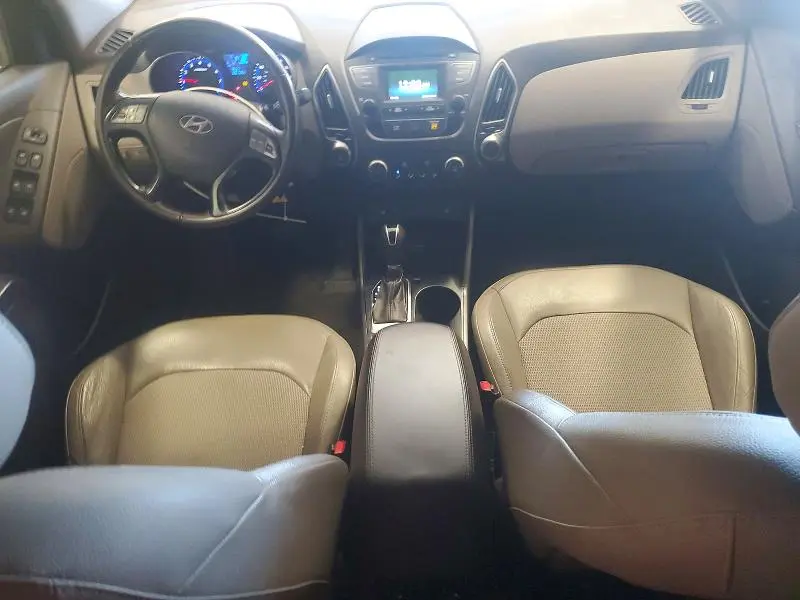2015 HYUNDAI TUCSON SE  