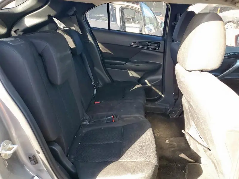 2020 MITSUBISHI ECLIPSE CROSS ES  