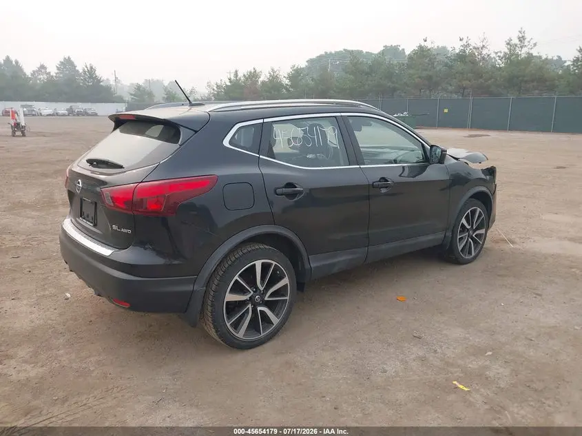 2018 NISSAN ROGUE SPORT SL