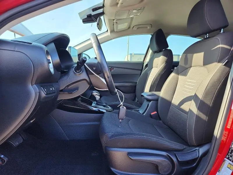 2019 KIA FORTE S  
