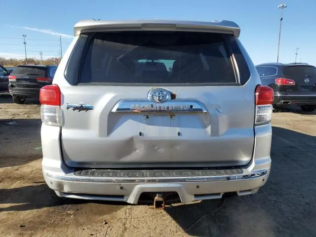 2013 TOYOTA 4RUNNER SR5  