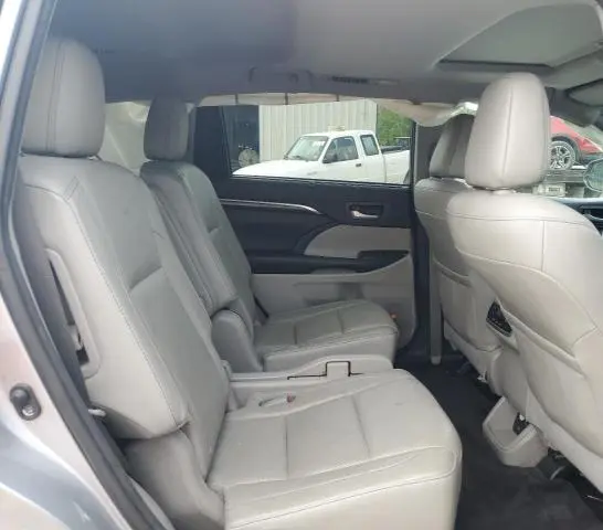 2016 TOYOTA HIGHLANDER LIMITED  
