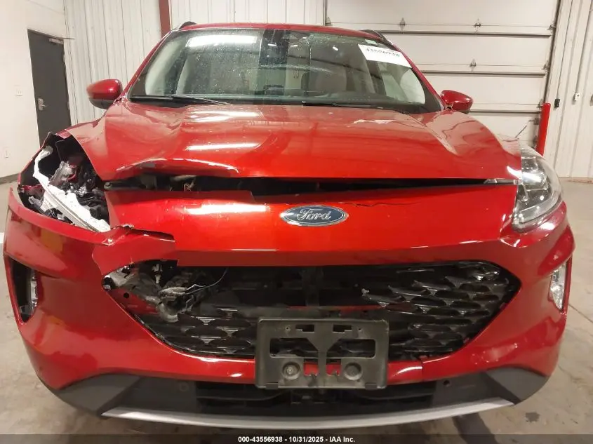 2022 FORD ESCAPE TITANIUM