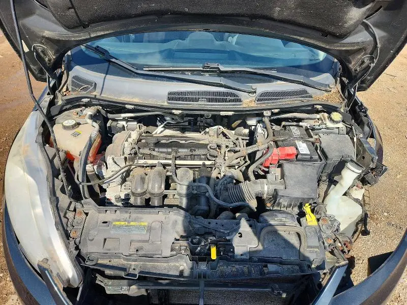 2011 FORD FIESTA SE  