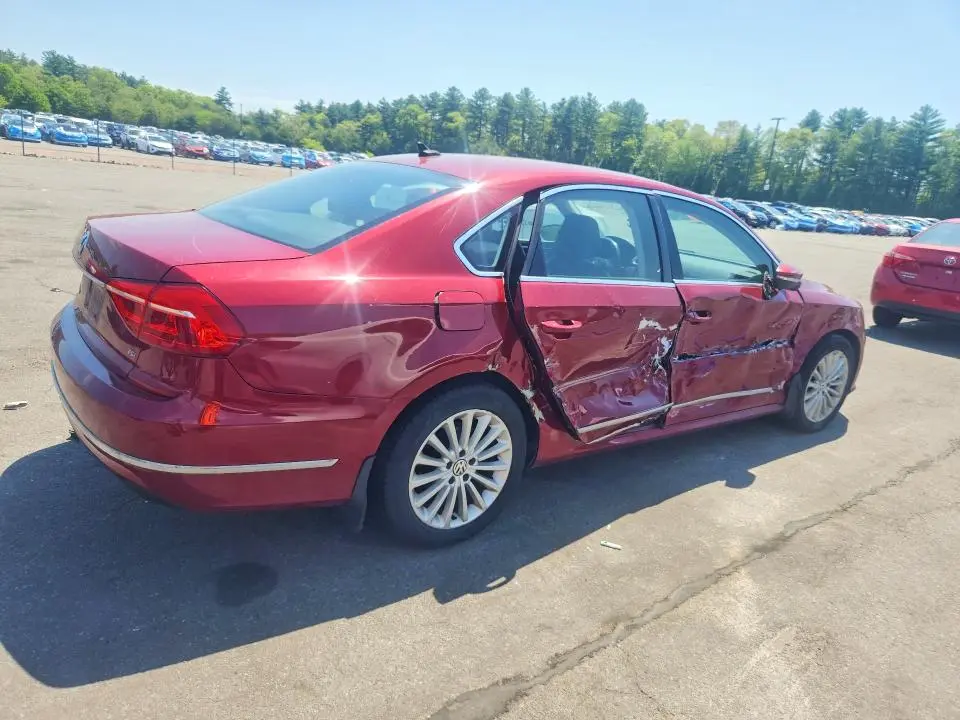 2016 VOLKSWAGEN PASSAT SE  