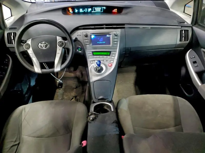 2013 TOYOTA PRIUS   