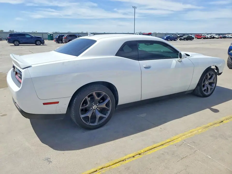 2019 DODGE CHALLENGER SXT  