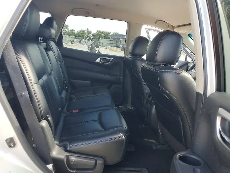 2015 NISSAN PATHFINDER SL  