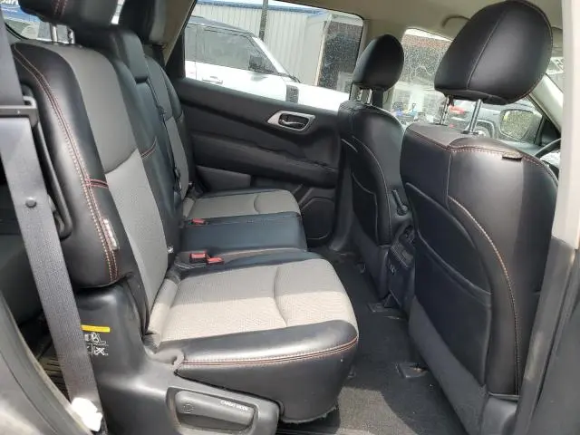 2020 NISSAN PATHFINDER SV  