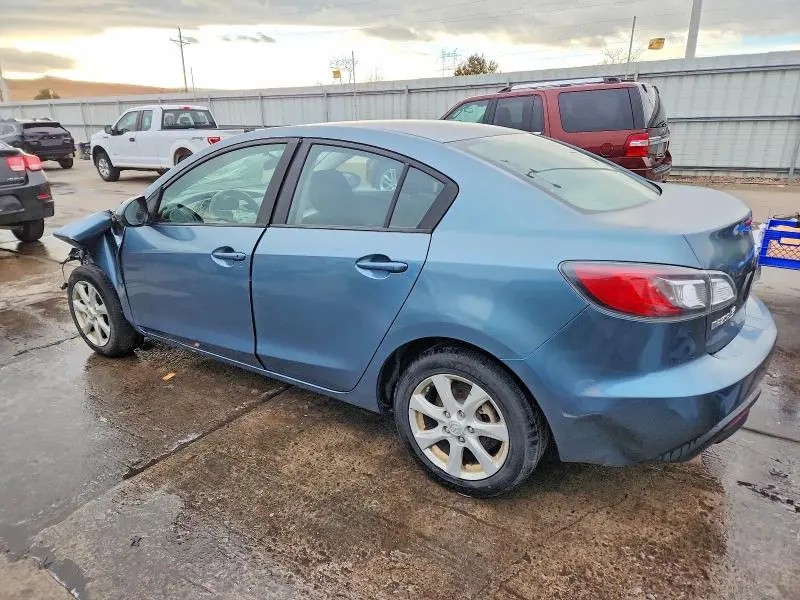 2010 MAZDA 3 I  