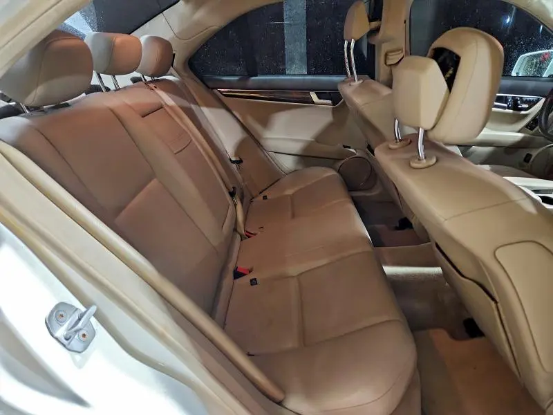 2013 MERCEDES-BENZ C 250  