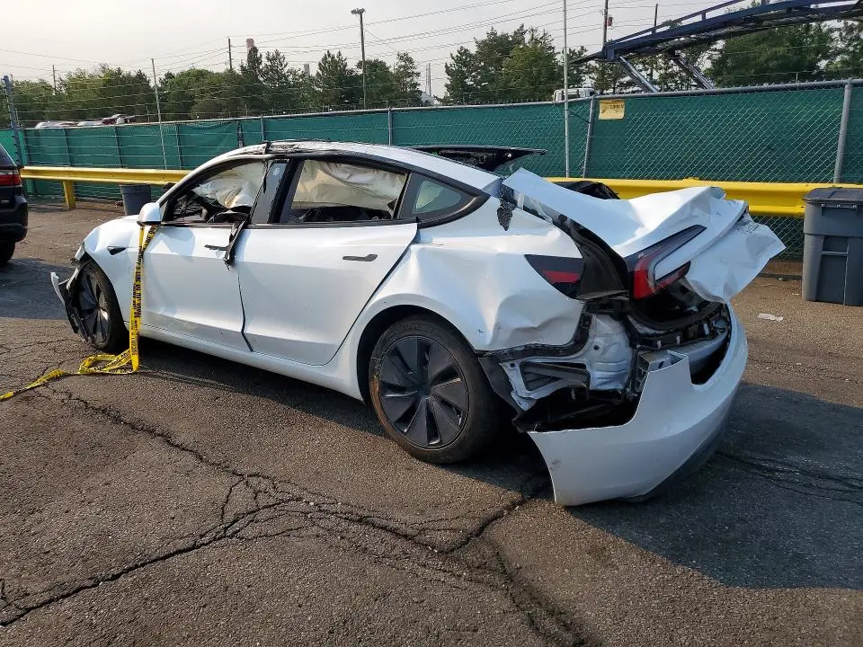 2025 TESLA MODEL 3   