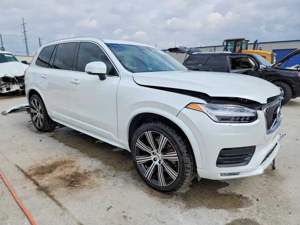 2020 VOLVO XC90 T5 MOMENTUM  