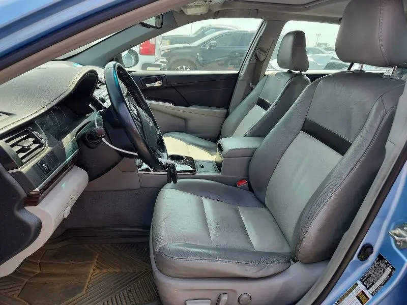 2014 TOYOTA CAMRY XLE  