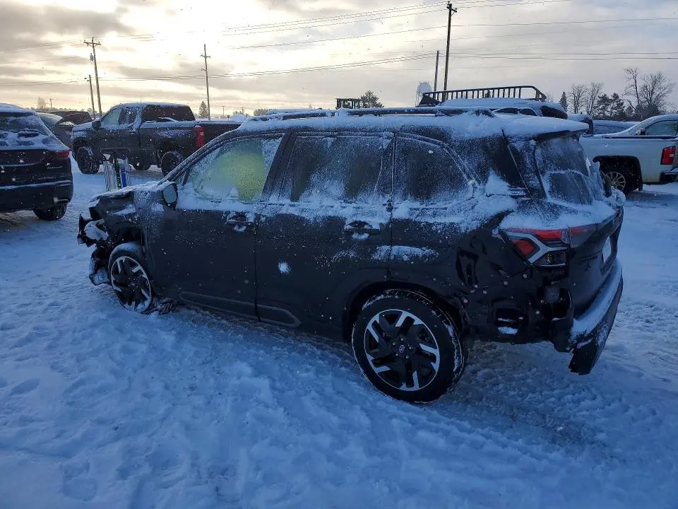 2025 SUBARU FORESTER LIMITED  