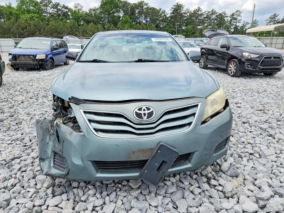 2010 TOYOTA CAMRY LE  