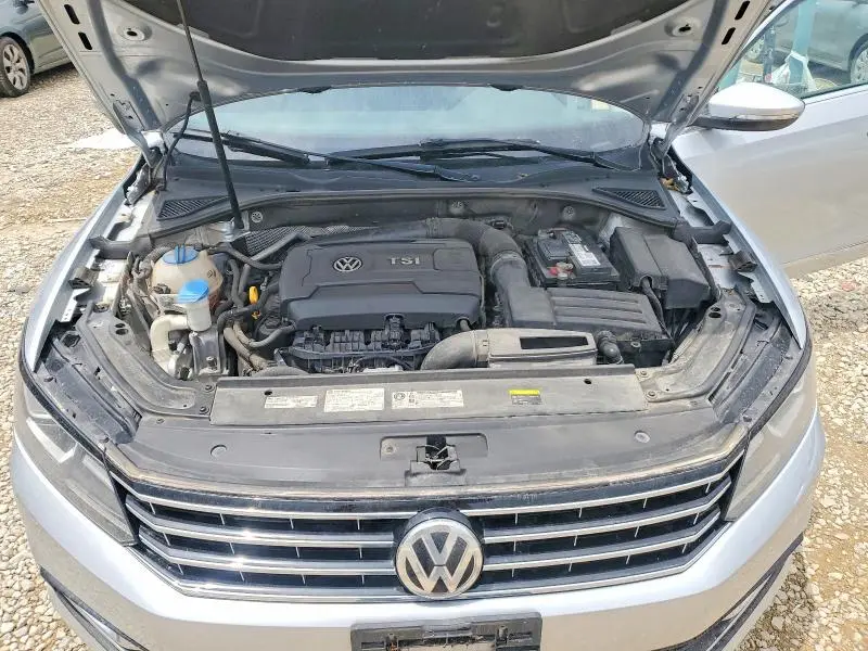 2017 VOLKSWAGEN PASSAT S  