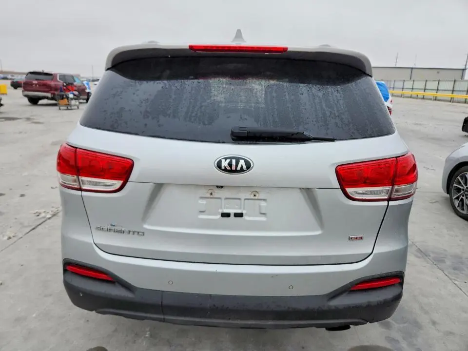 2017 KIA SORENTO LX  