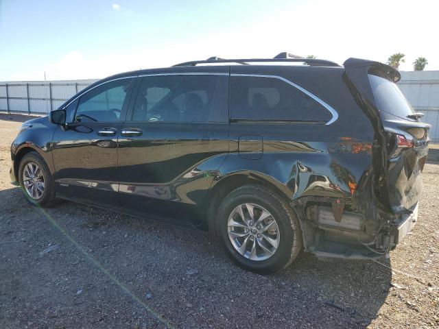 2021 TOYOTA SIENNA XLE