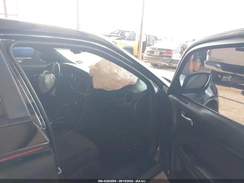 2015 DODGE CHARGER SXT