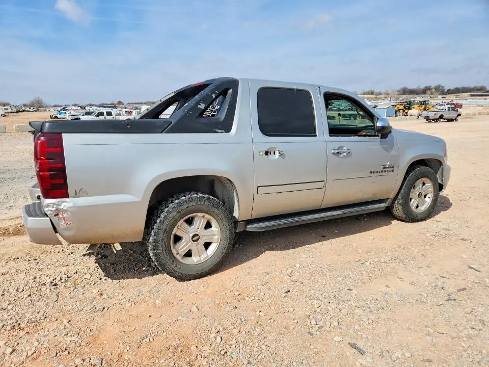 2010 CHEVROLET AVALANCHE LT  