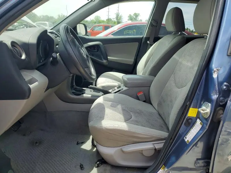 2011 TOYOTA RAV4 BASE  