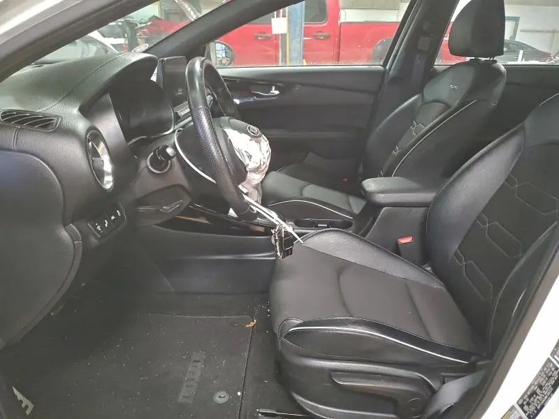 2021 KIA FORTE GT LINE  