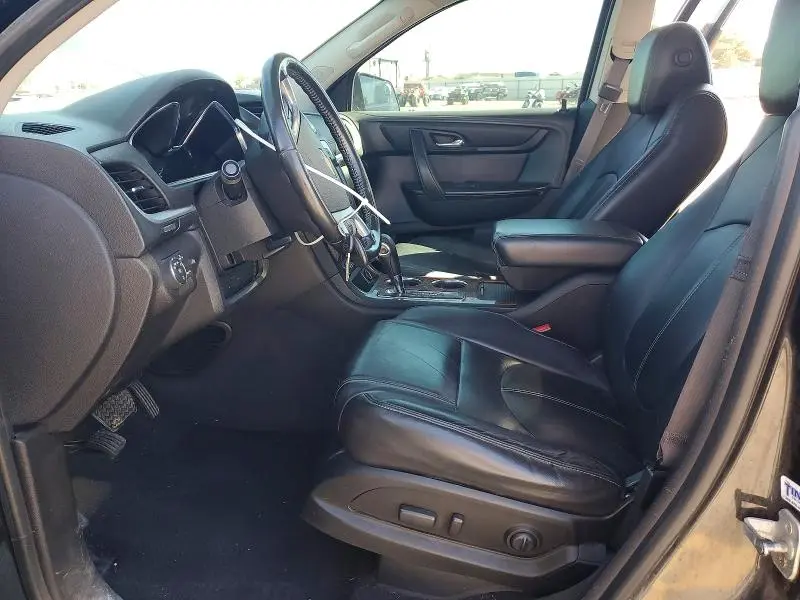 2014 CHEVROLET TRAVERSE LT  