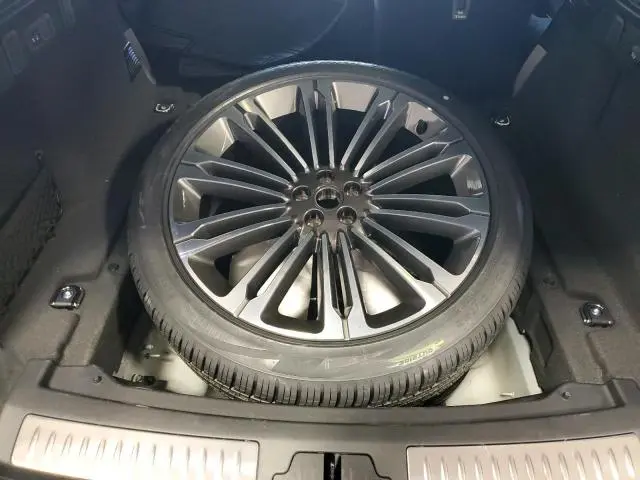 2024 LAND ROVER RANGE ROVER VELAR DYNAMIC SE  