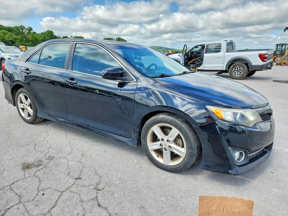 2012 TOYOTA CAMRY SE  