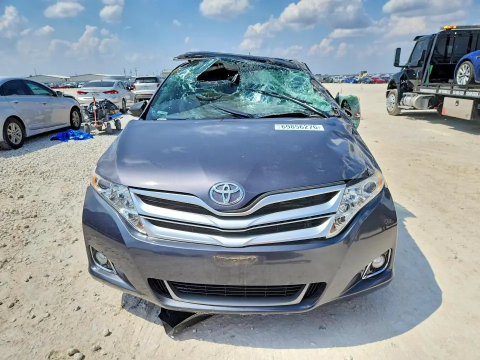 2015 TOYOTA VENZA XLE  