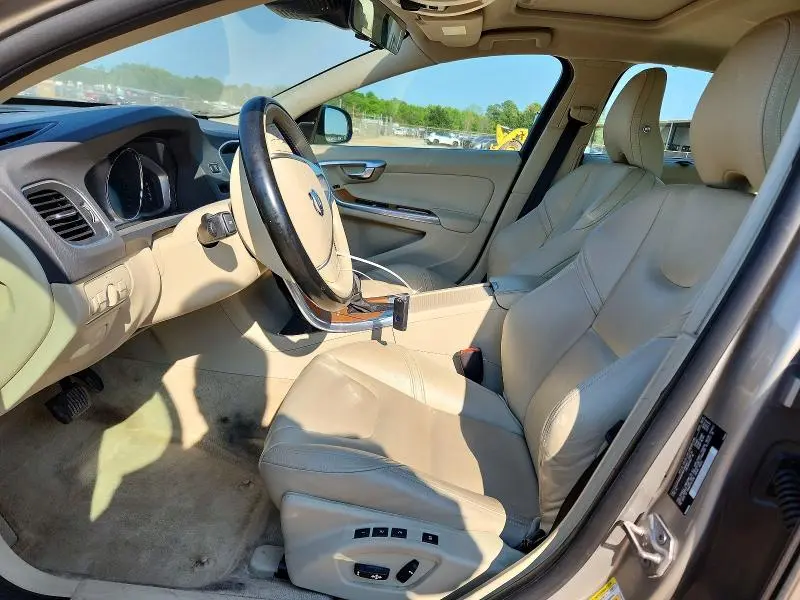 2016 VOLVO S60 PLATINUM  