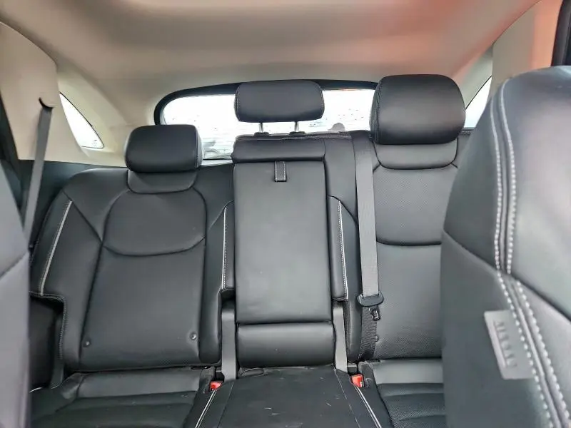 2022 GENESIS GV70 BASE  