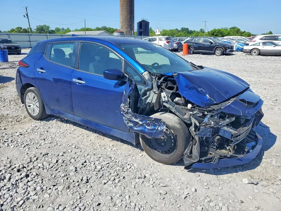 2023 NISSAN LEAF S  