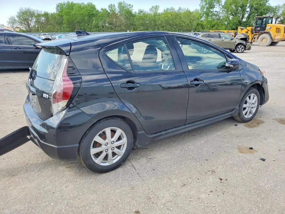 2017 TOYOTA PRIUS C TWO  