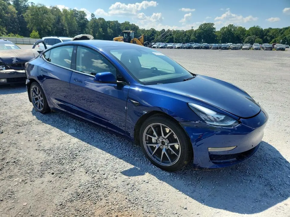 2021 TESLA MODEL 3   