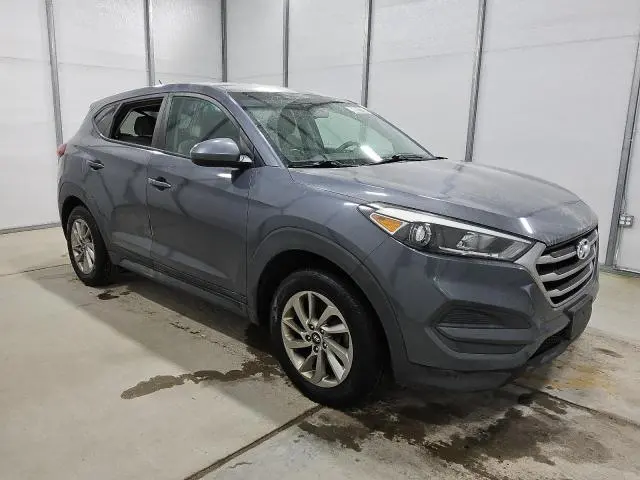 2018 HYUNDAI TUCSON SE  