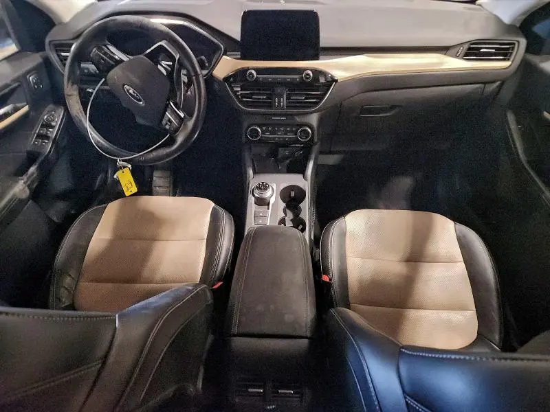 2021 FORD ESCAPE TITANIUM  