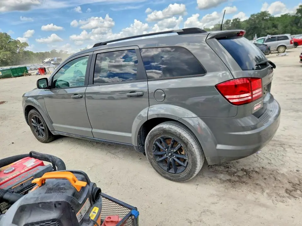 2020 DODGE JOURNEY SE  