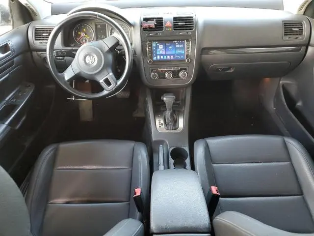 2010 VOLKSWAGEN JETTA SE  