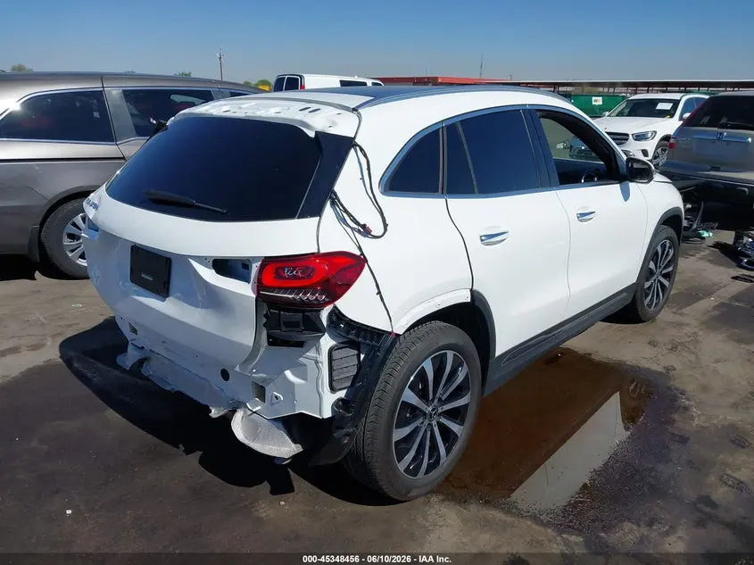 2022 MERCEDES-BENZ GLA 250  
