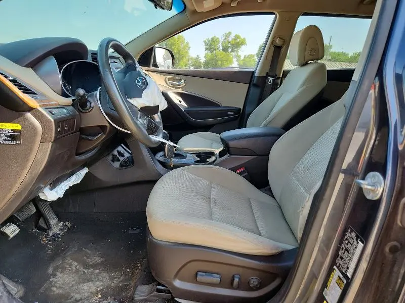 2016 HYUNDAI SANTA FE SE  